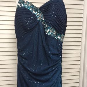 Blondie Nites Prom Gown EUC